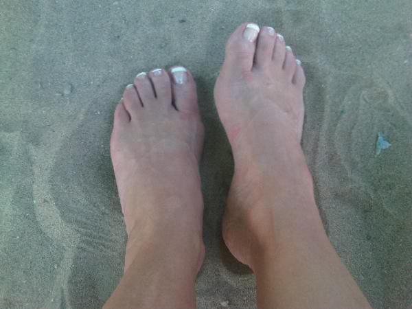 Aura Cristina Geithner Feet