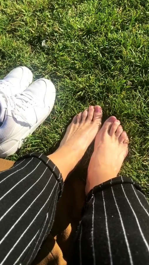 Tamara Brinkman Feet