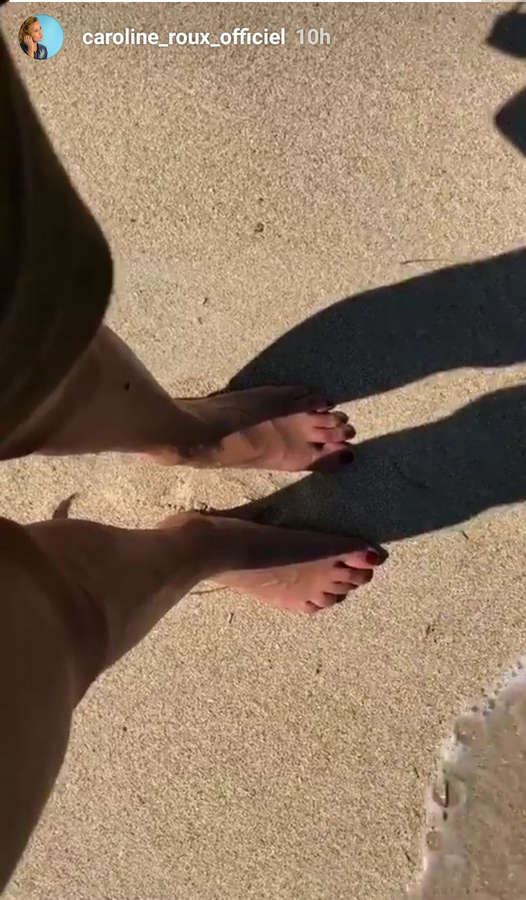 Caroline Roux Feet