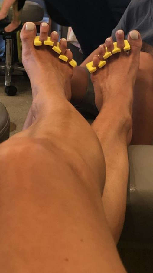 Jordana Brewster Feet (3 photos). 