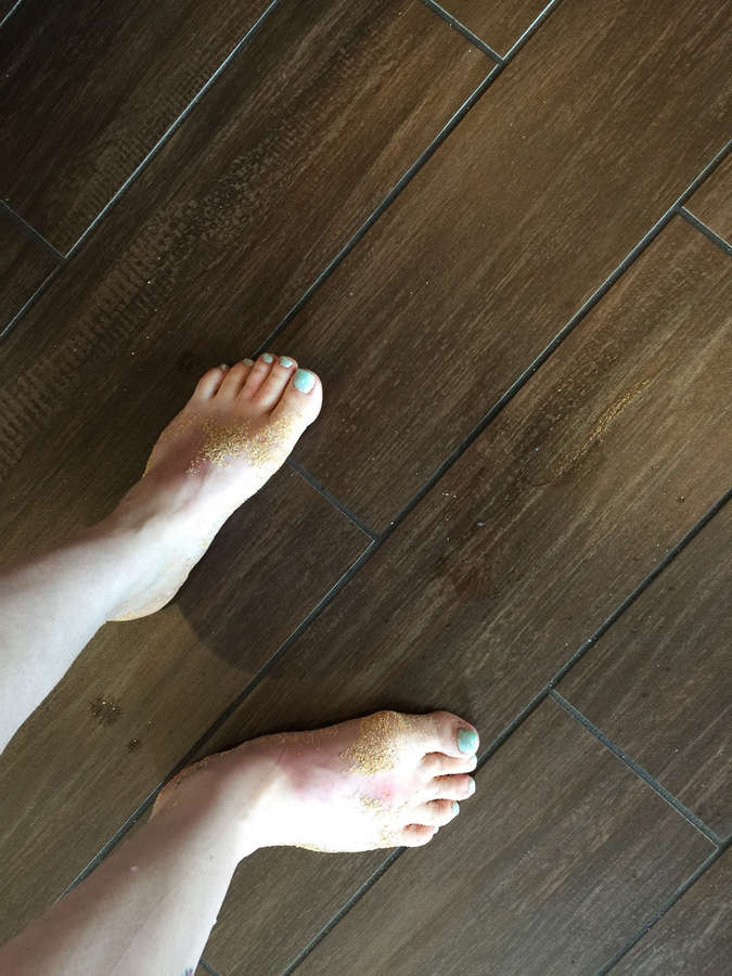Violet Blue Feet