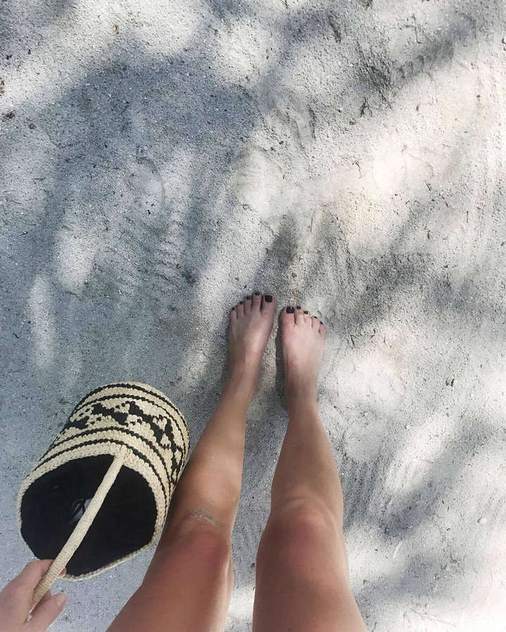 Amanda Shadforth Feet