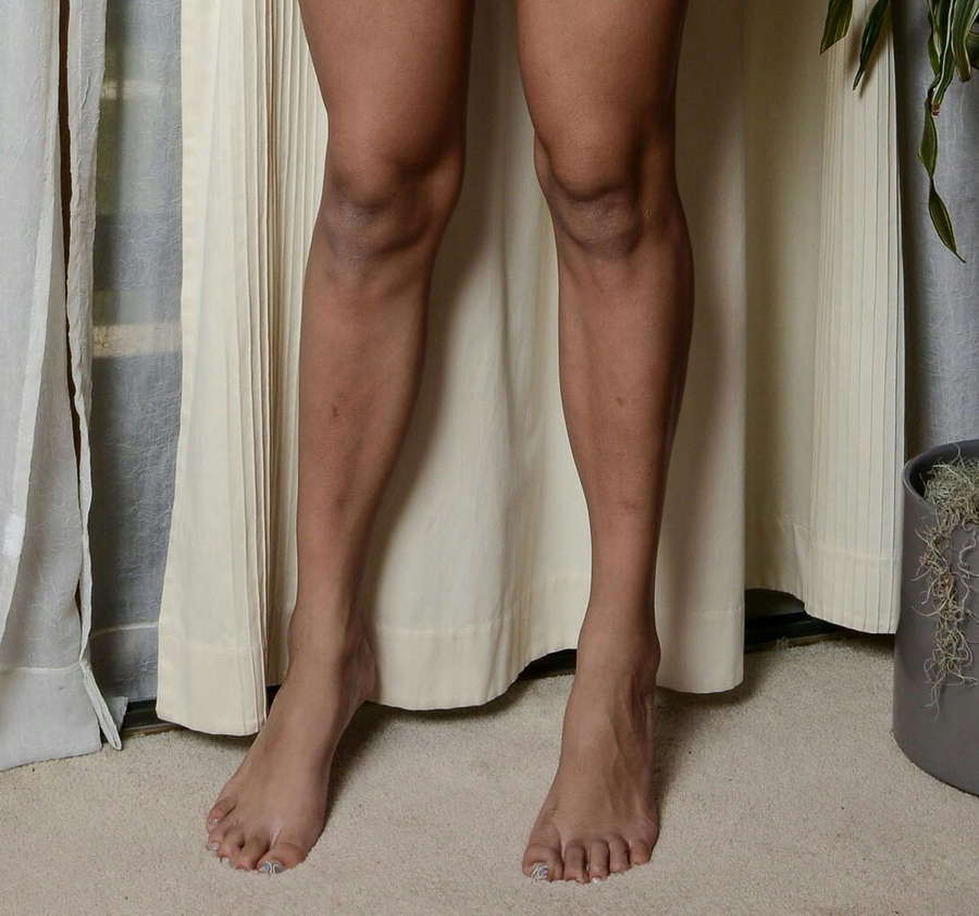 Cherry Hilson Feet (3 photos) - celebrity-feet.com