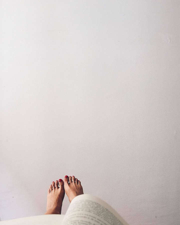 Claudia Lagona Feet