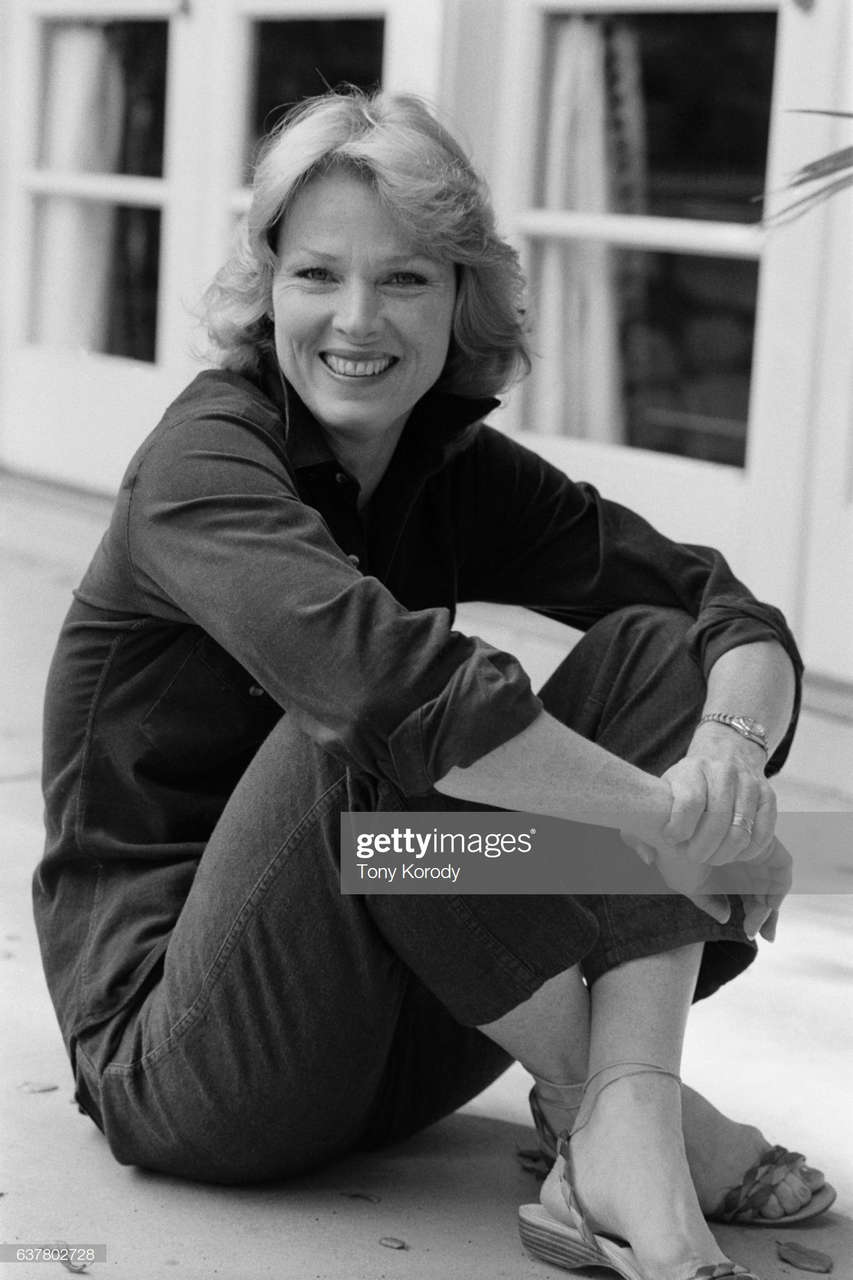 Pictures of mariette hartley