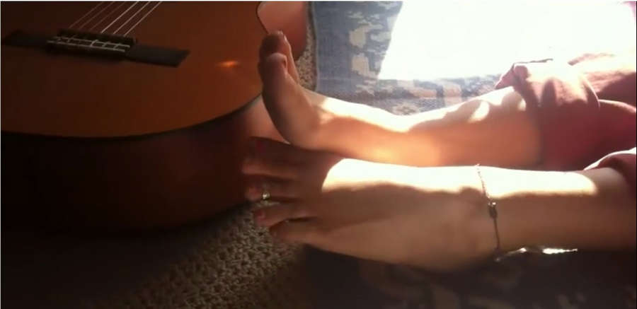 Hayley Kiyoko Feet