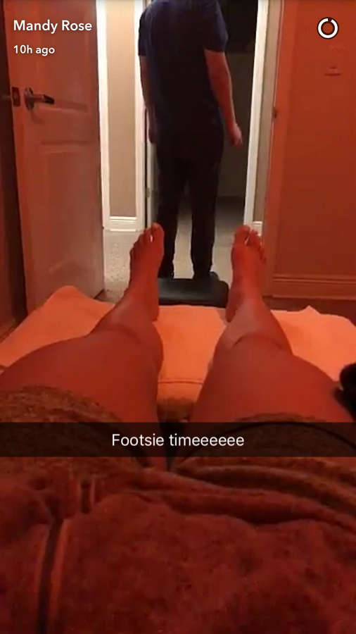 Amanda Saccomanno Feet