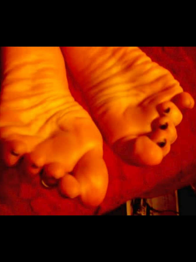Sofi Pashali Feet
