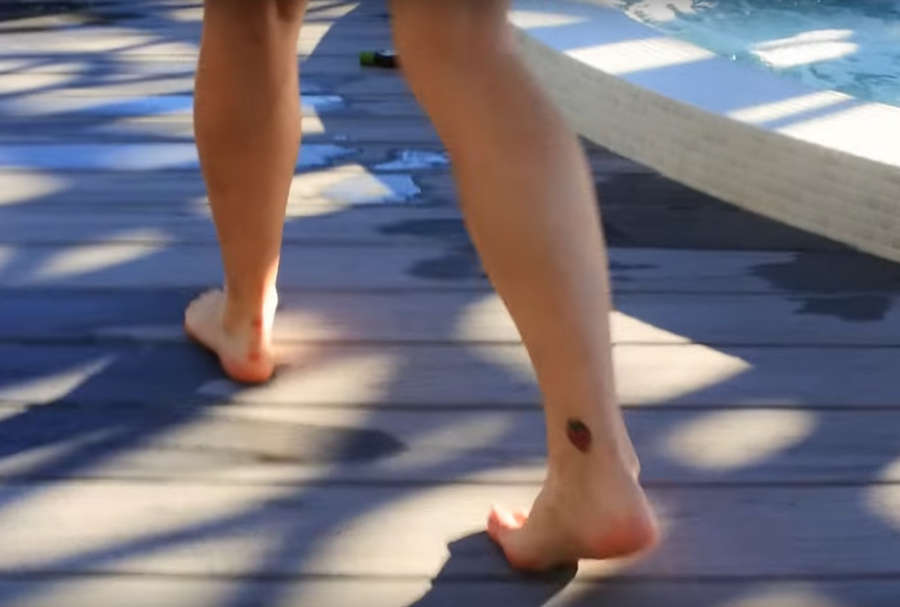 Loserfruit Feet