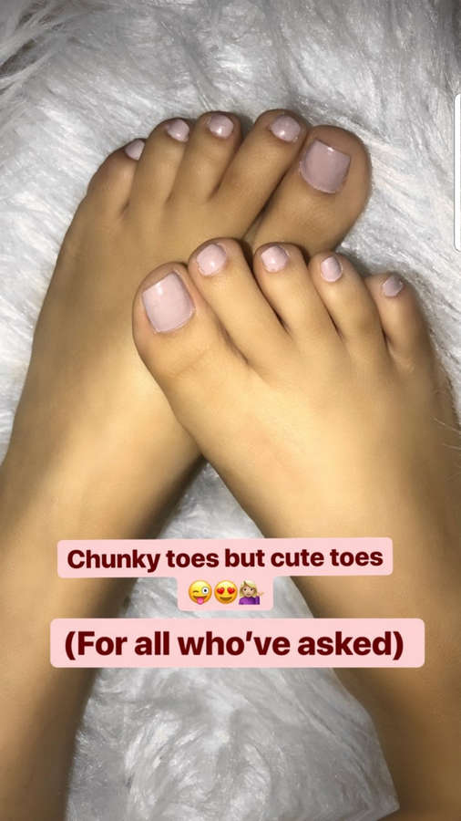 Lupe Ramos Feet