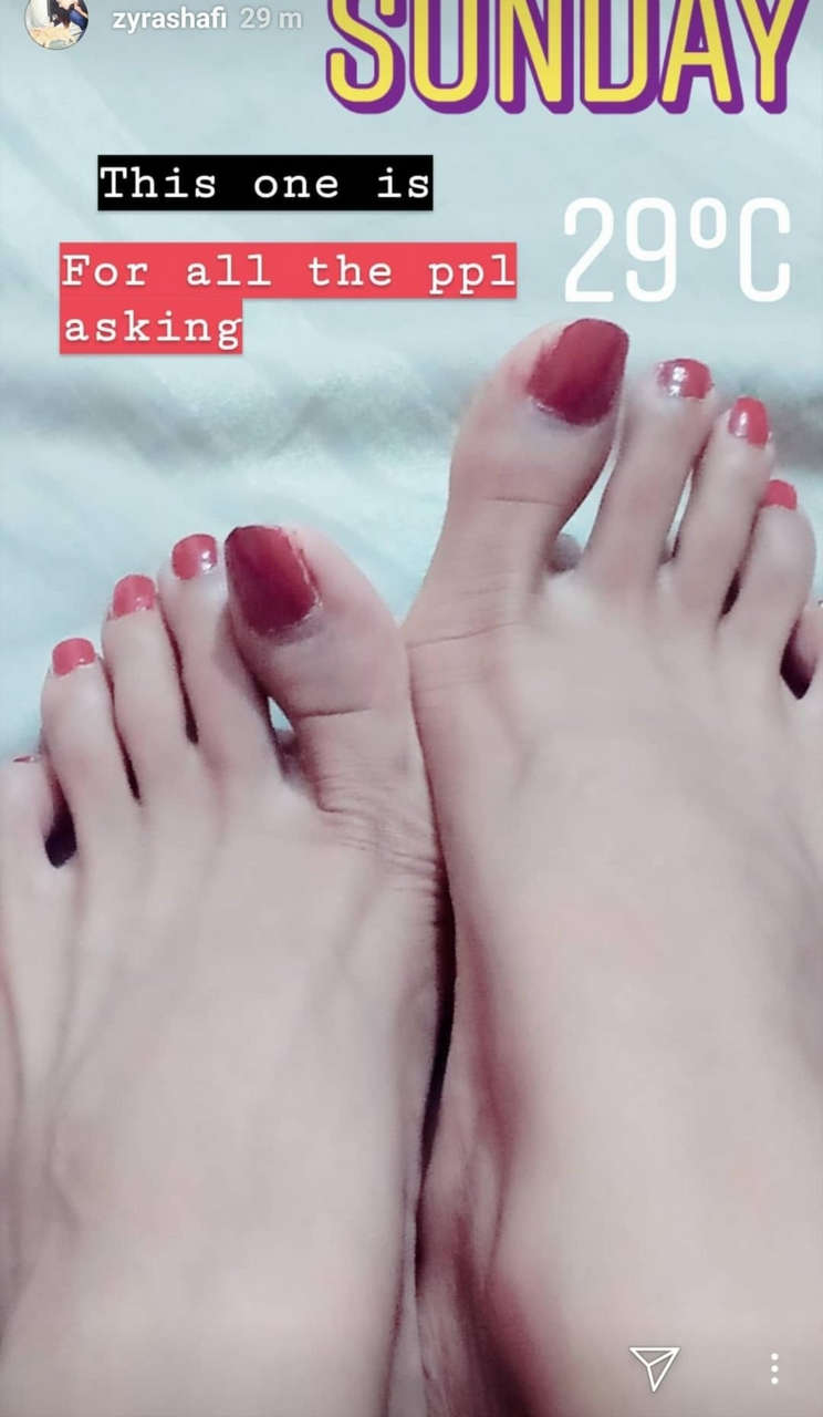 Zaara Shafi Feet