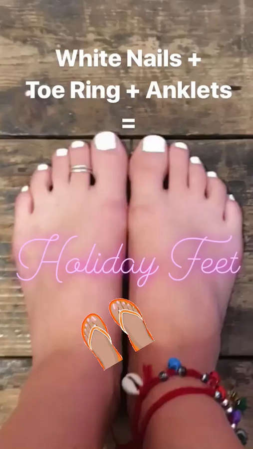 Amy Bellwood Feet