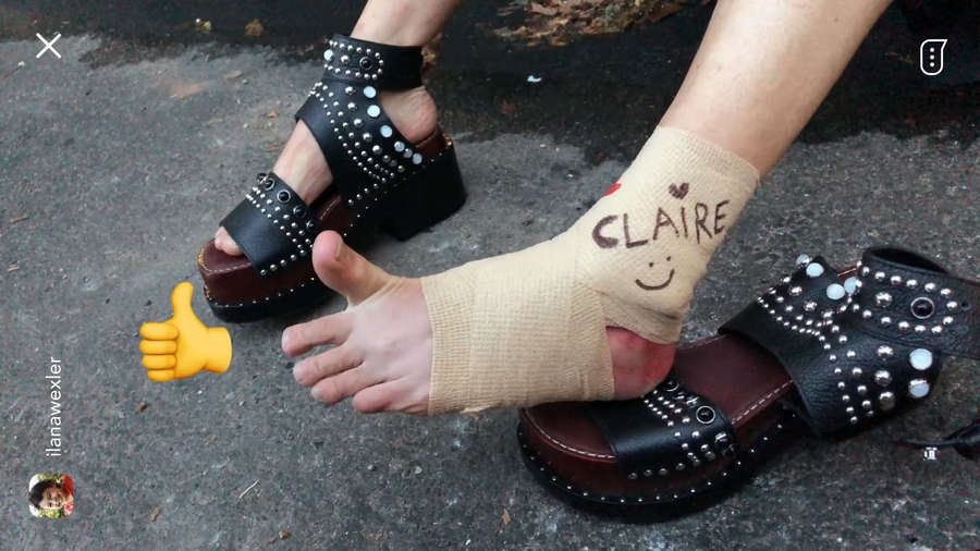 Ilana Glazer Feet
