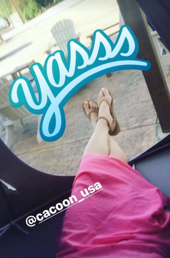 Jenna Lee Feet