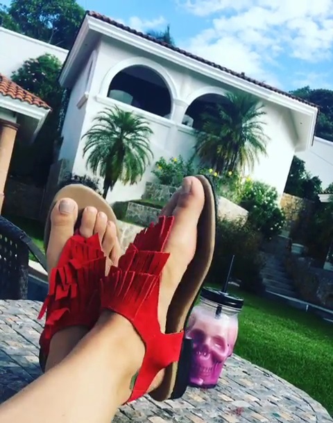 Larissa Riquelme Feet