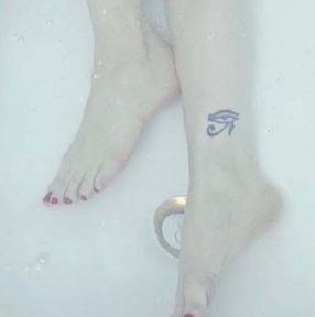 Dolores Fonzi Feet