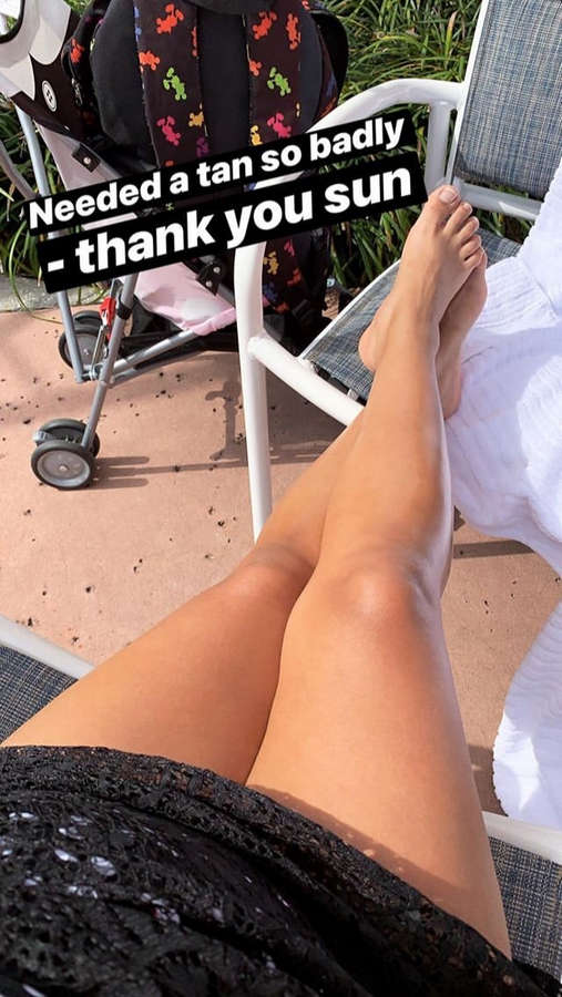 Nicole Polizzi Feet