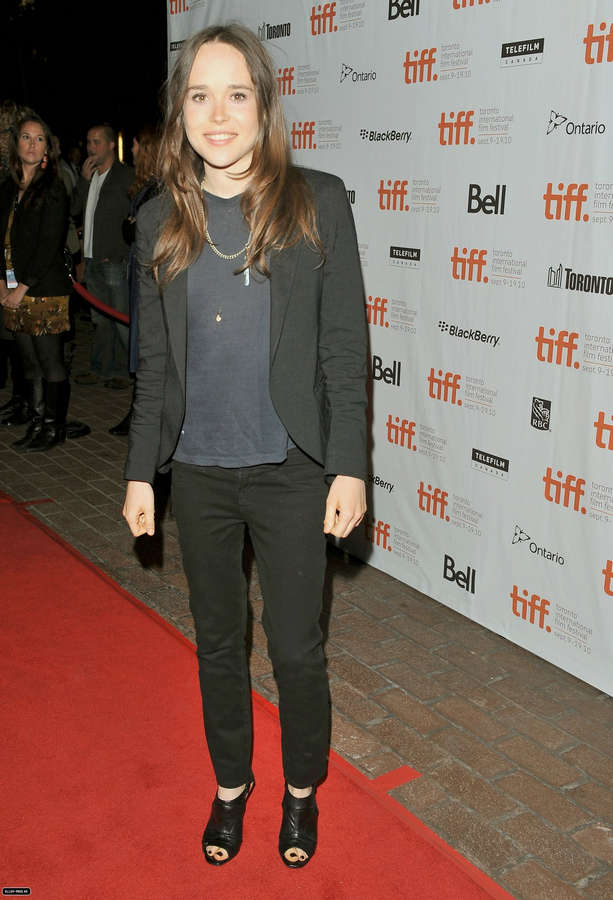 Ellen Page Feet. 
