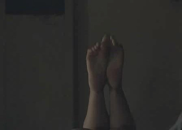 Amy Jo Johnson Feet