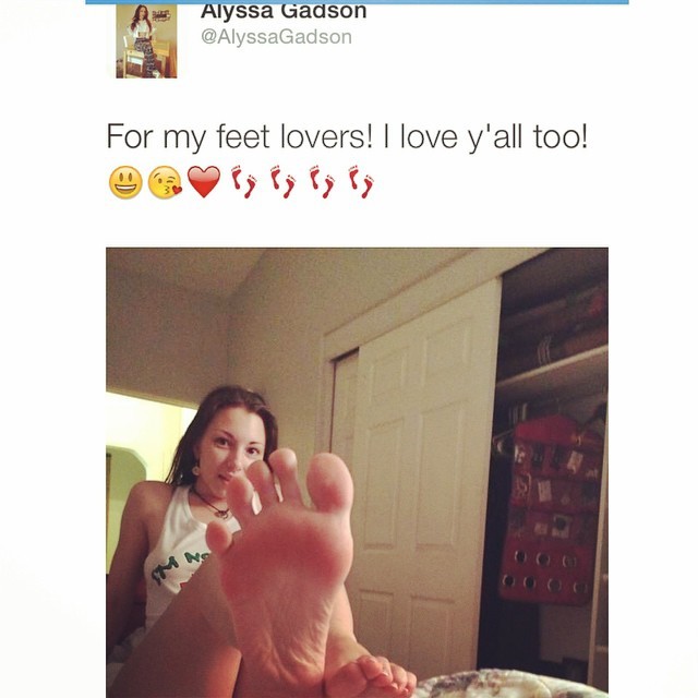 Alyssa Gadson Feet