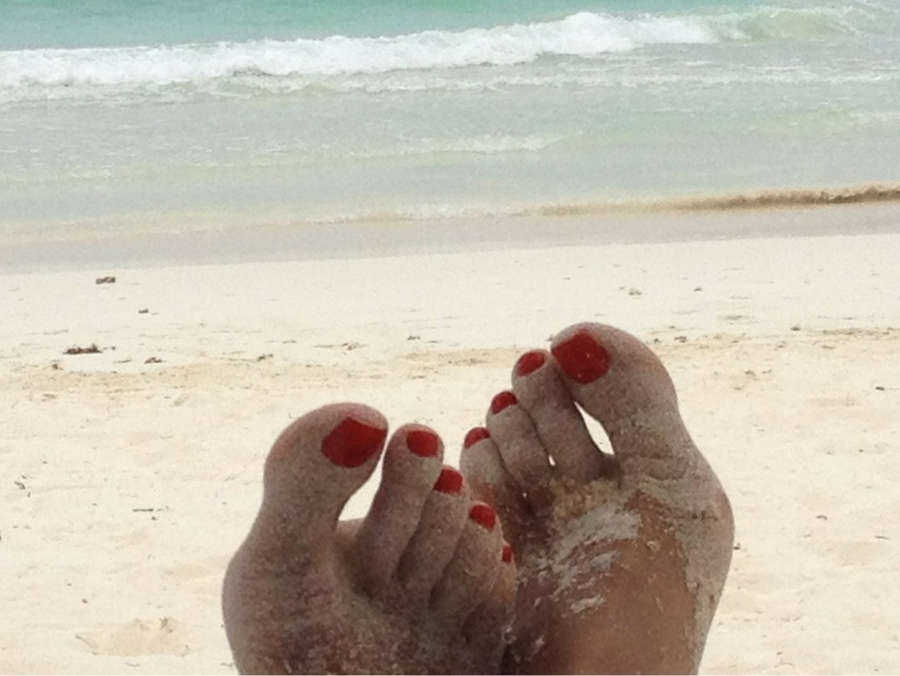 Angela Vergara Feet