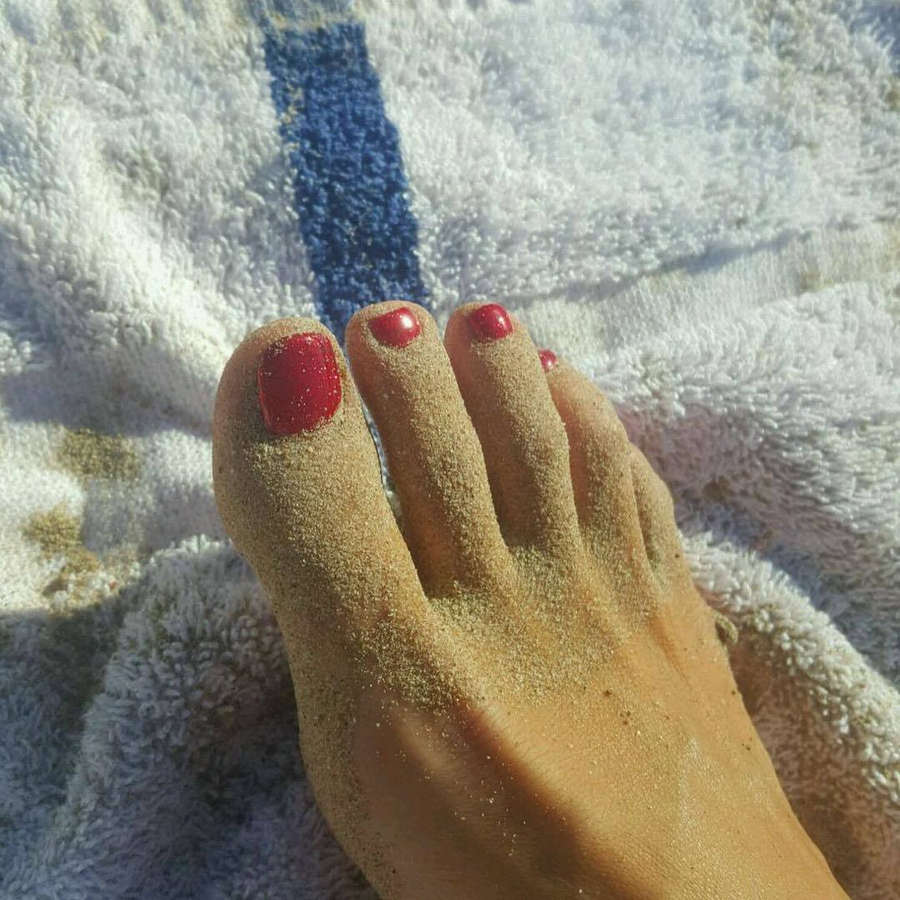 Kaya Jones Feet