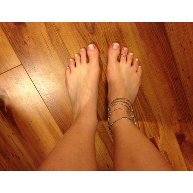 Siri dahl feet 👉 👌 Siri Feet (19 photos) - celebrity-feet.co