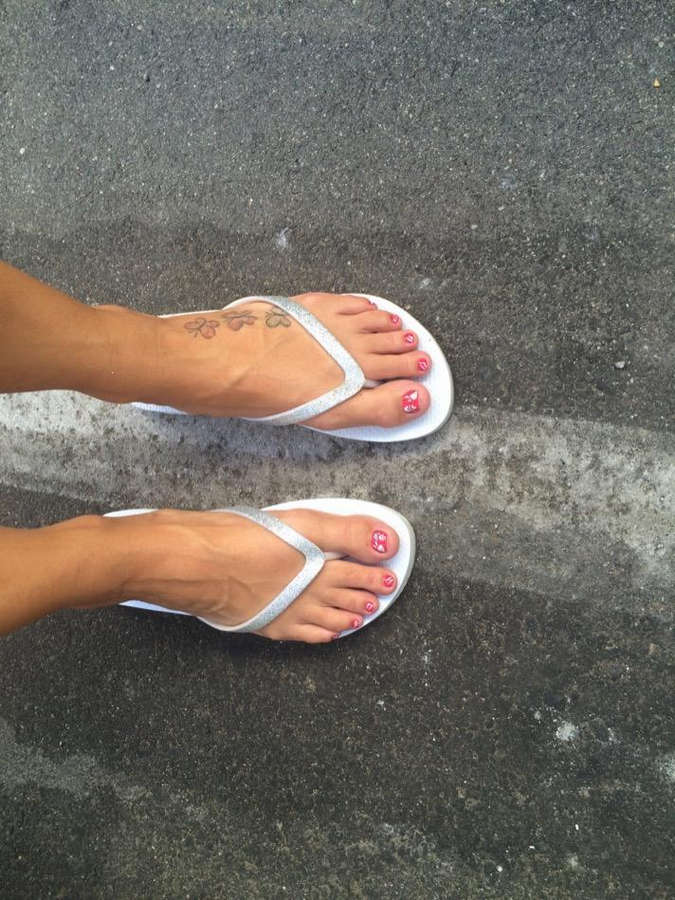 Olivia Wilder Feet