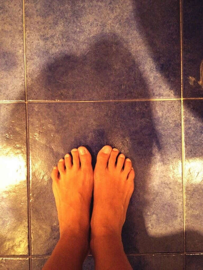 Elena Furiase Feet
