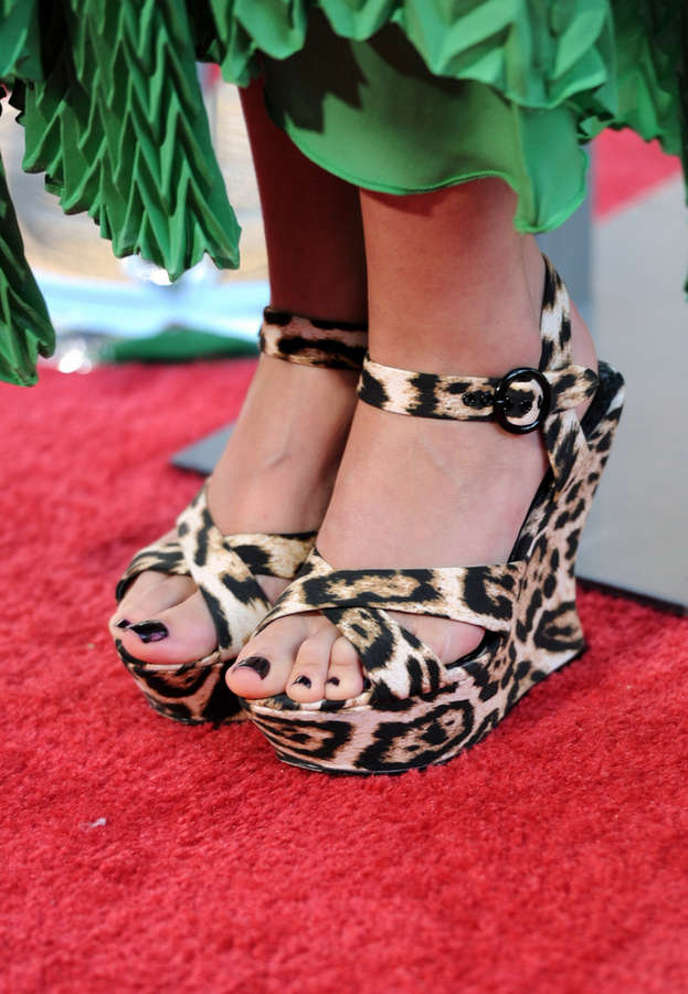 Lindsay Sloane Feet. 
