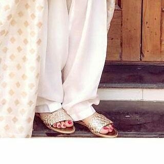 Saniya Shamshad Feet