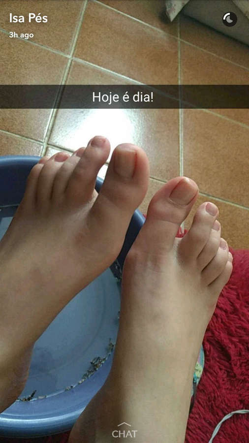 Isa Pes Feet