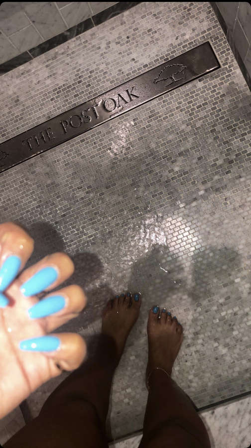 Taylor Hing Feet