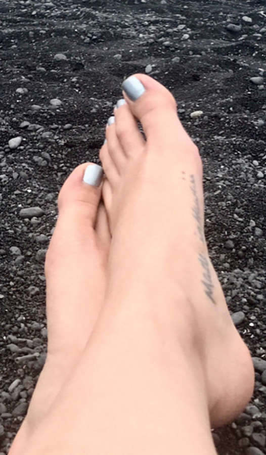 Janel Parrish Feet