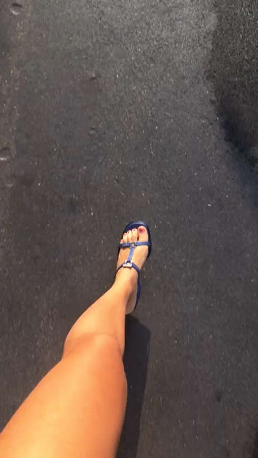 Manuela Rinaldi Feet