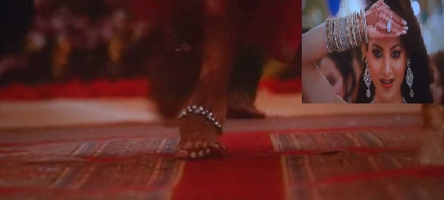 Urvashi Rautela Feet