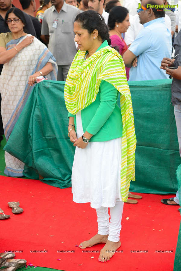 Anitha Chowdary Feet Photos Celebrity Feet Com