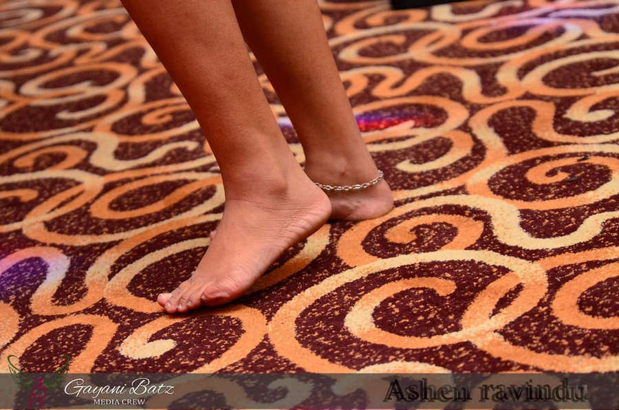 Shanudrie Priyasad Feet