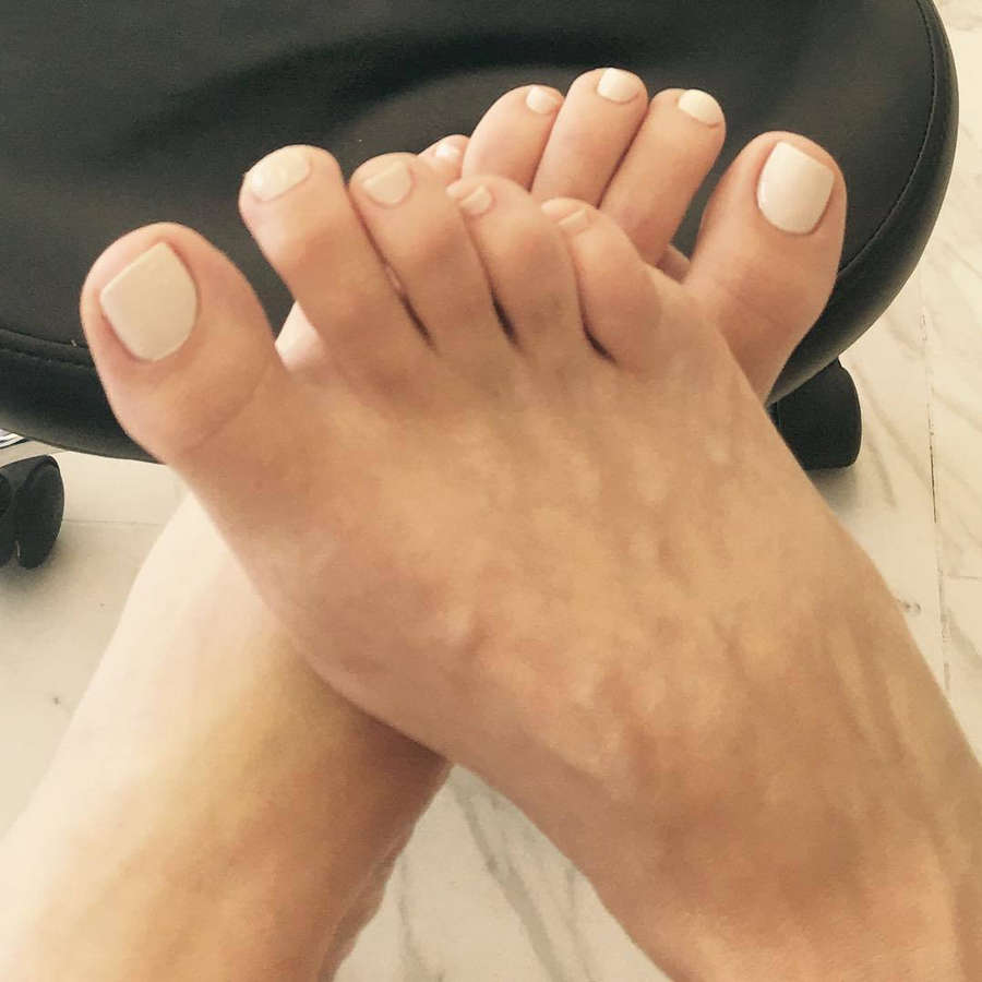 Lori Petty Feet