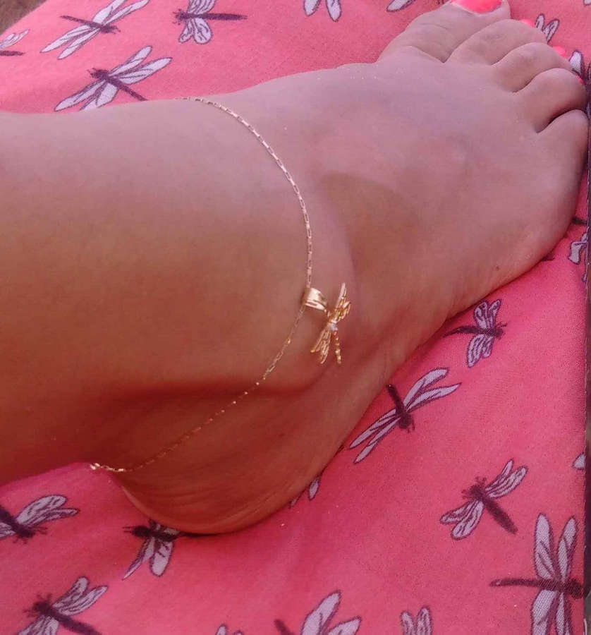 Addis Tunon Feet