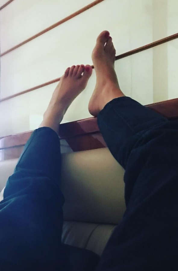 Dafni Karavokyri Feet