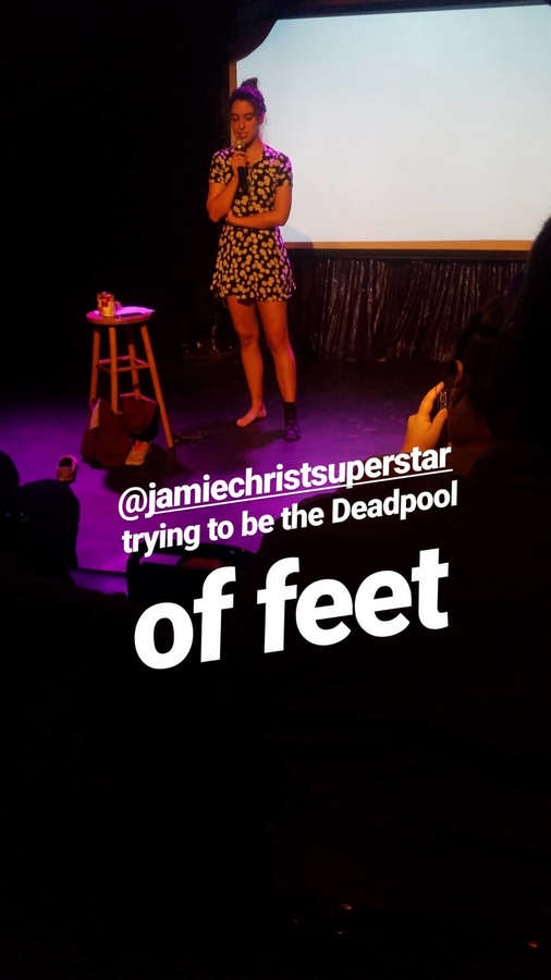 Jamie Loftus Feet