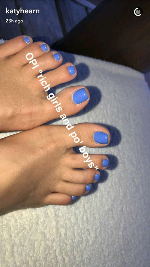 Katy Hearn Feet