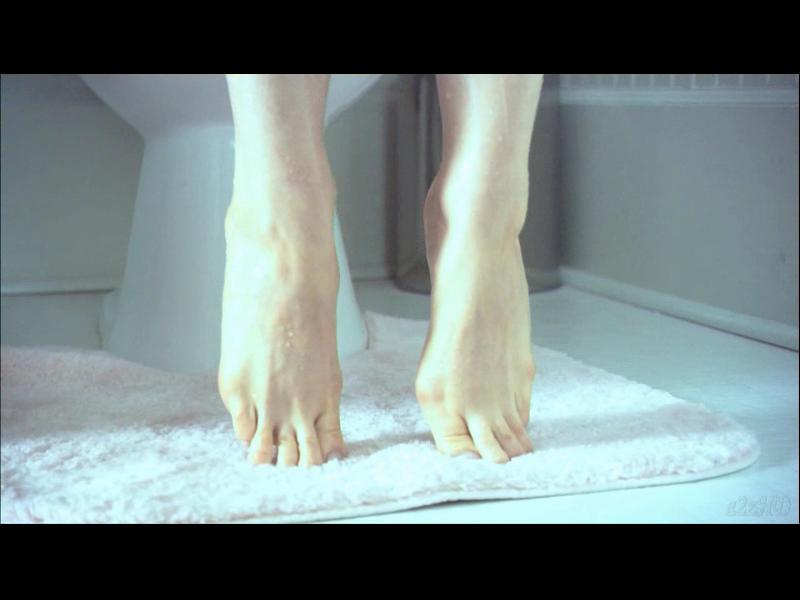 Mia Kirshner Feet