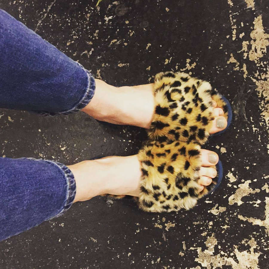 Angela Scanlon Feet