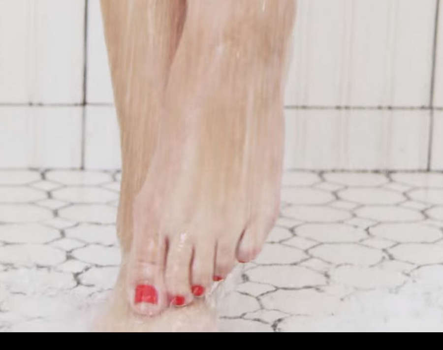 Olivia Jordan Feet