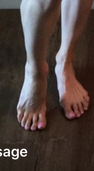 Ashley Wagner Feet