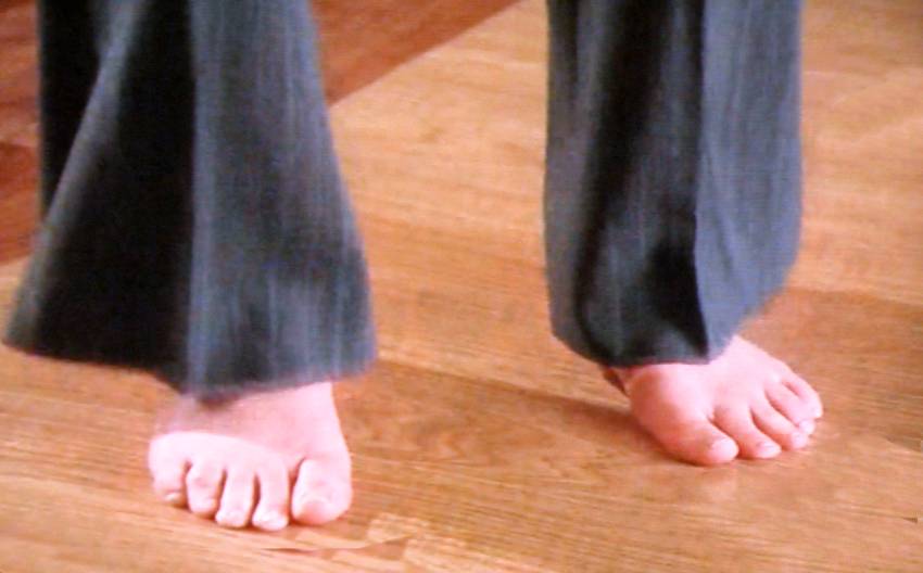 Holly Marie Combs Feet