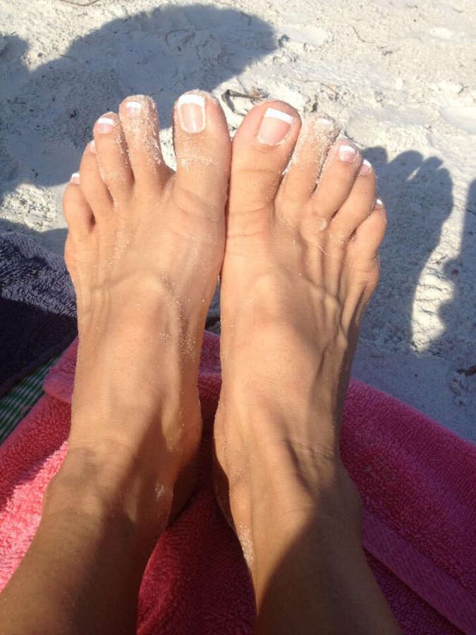 Milf Nikki Feet