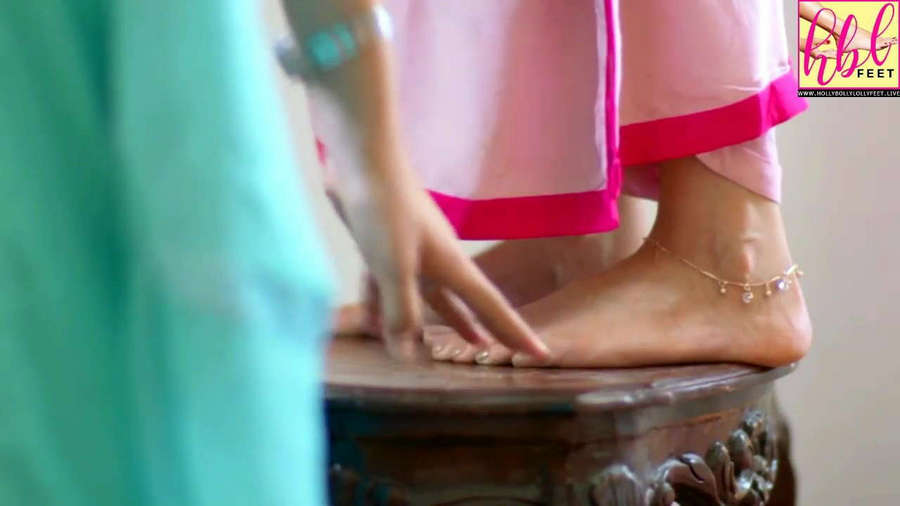 Mariyam Nafees Feet. 